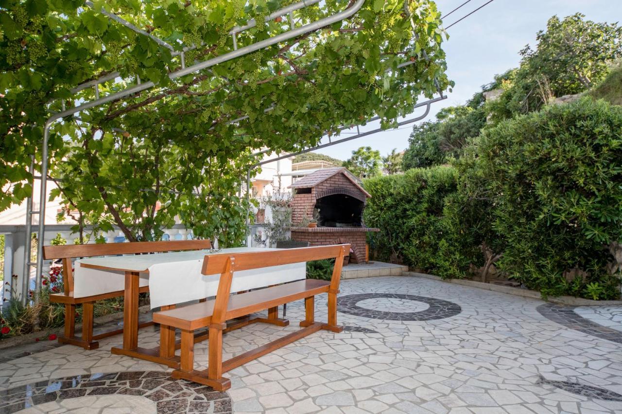 Apartmani Sanjin Tariba Supetarska Draga Exterior foto