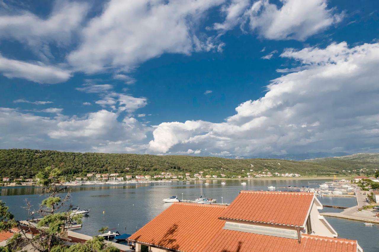 Apartmani Sanjin Tariba Supetarska Draga Exterior foto
